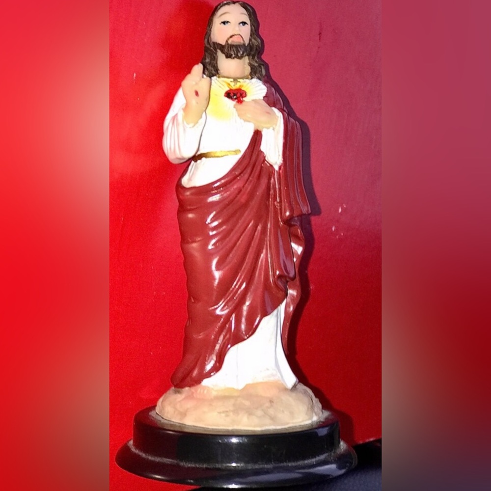 Vintage Resin Composite Sacred Heart of JESUS CHRIST Figurine Statuette